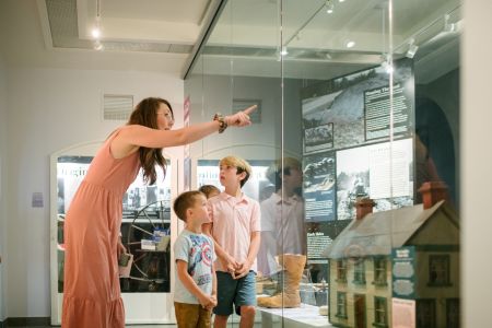 museum promo 4