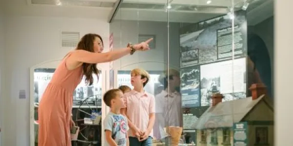 museum promo 4