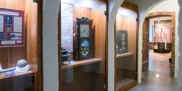 museum promo 8