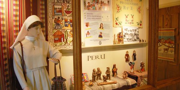 Peru Display